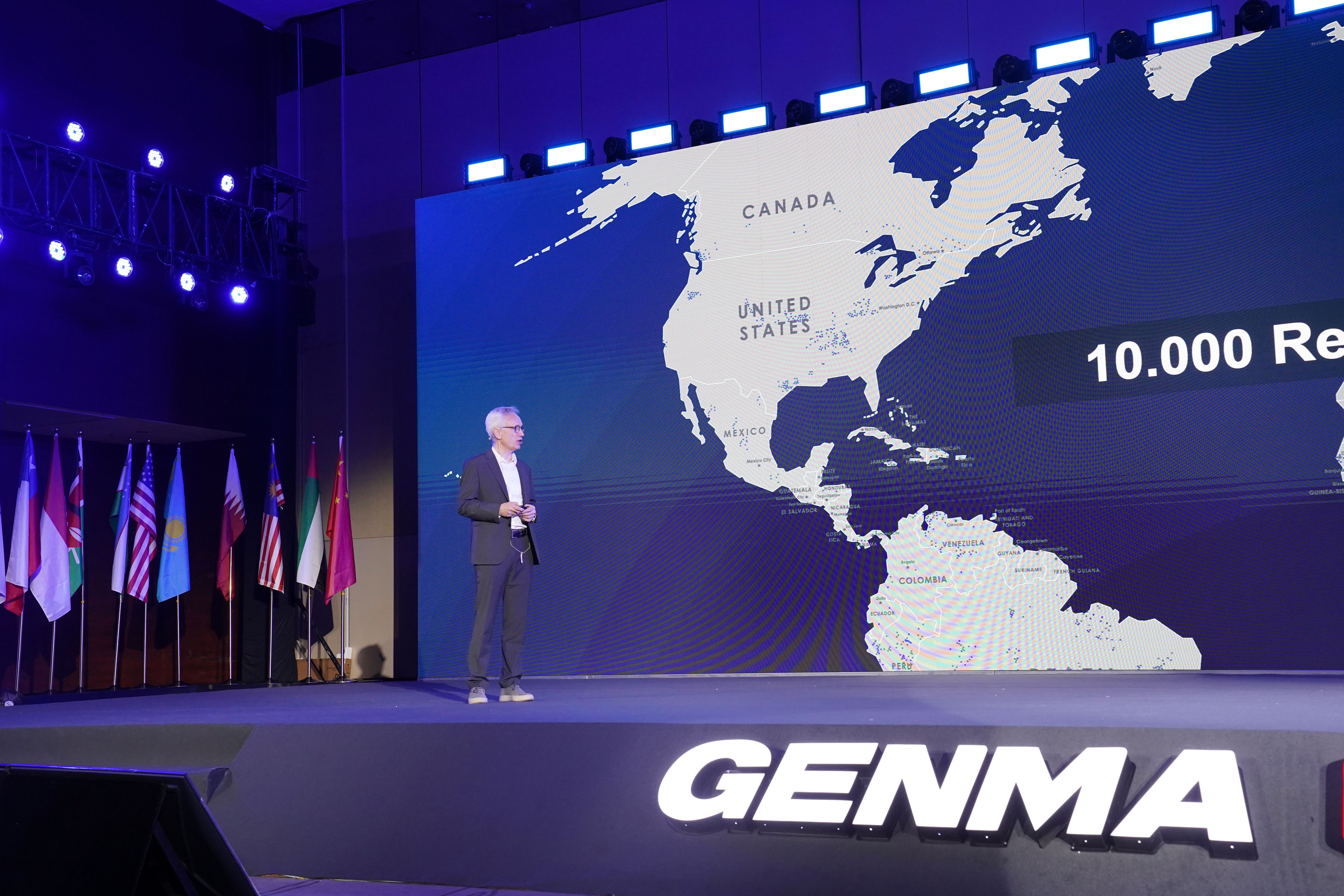 潤(rùn)邦股份第四屆全球銷售大會(huì)在南通成功舉辦，全球近 400 位嘉賓共繪高端裝備新藍(lán)圖(圖7)