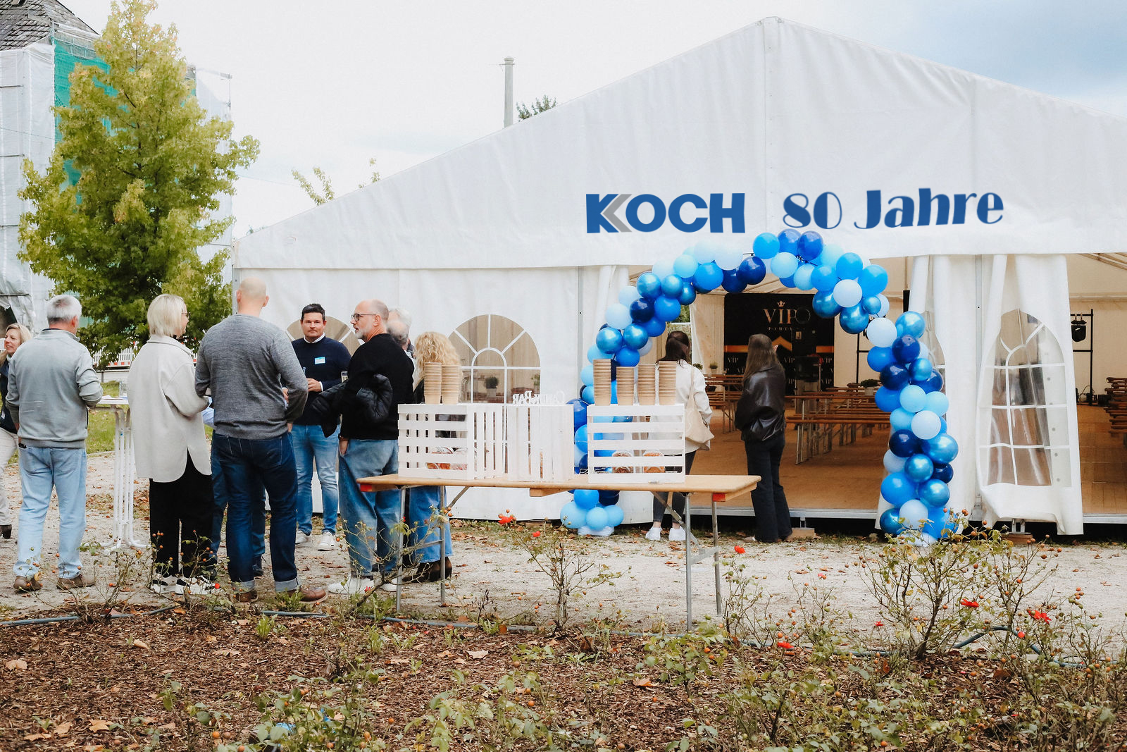 KOCH喜迎80周年慶典，潤邦股份致賀共啟新征程(圖1)